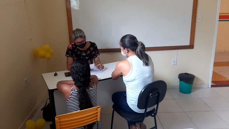 SEMED acompanha comunidade escolar para além do pedagógico 