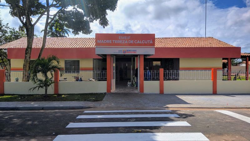 Prefeitura de Benevides amplia e inaugura a escola municipal Madre Tereza 