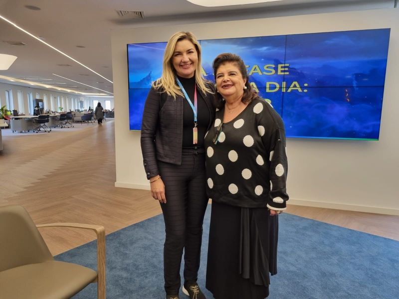 Luziane Solon é recebida por Luiza Helena Trajano na sede da Magalu em São Paulo