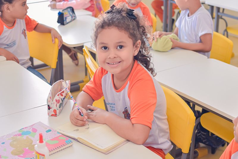 Volta as aulas. Secretário de educação.