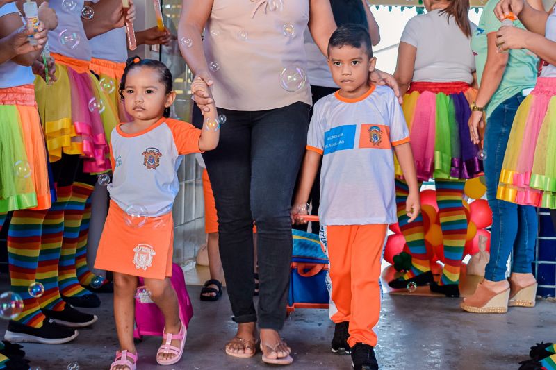 Volta as aulas. Secretário de educação.