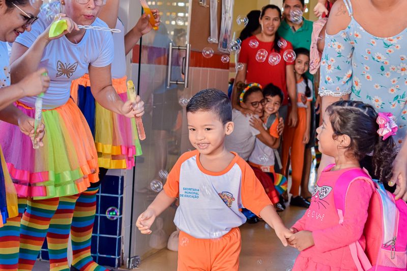 Volta as aulas. Secretário de educação.