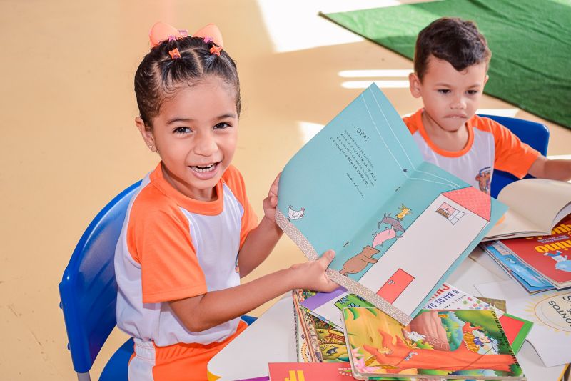 Volta as aulas. Secretário de educação.