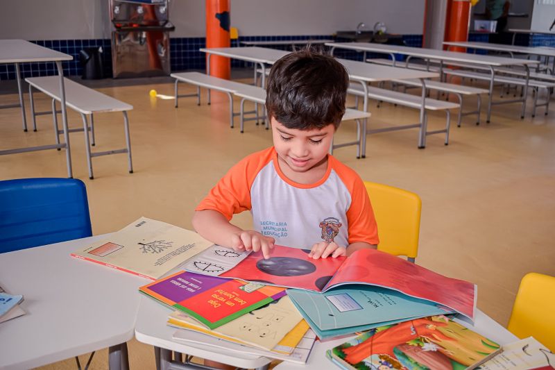 Volta as aulas. Secretário de educação.