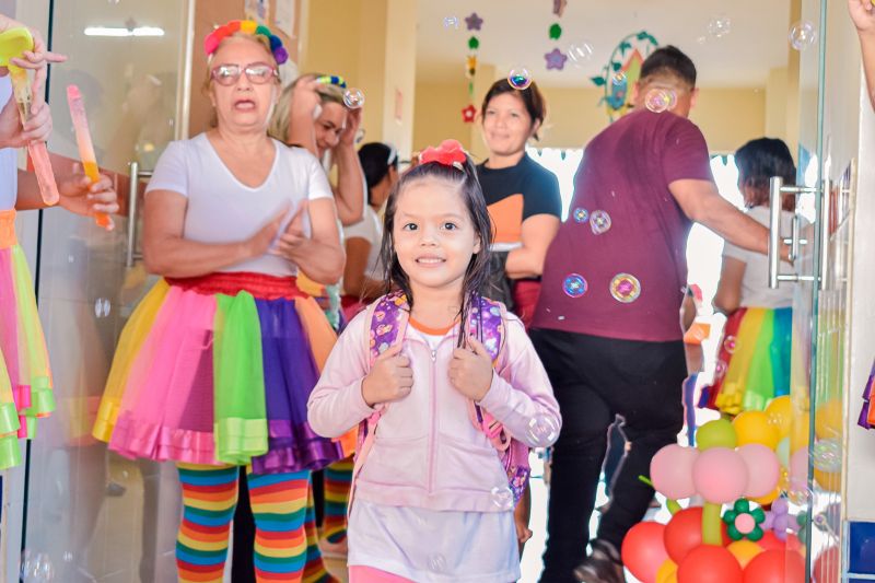 Volta as aulas. Secretário de educação.