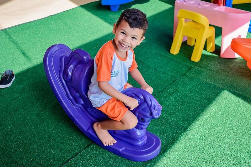 Volta as aulas. Secretário de educação.