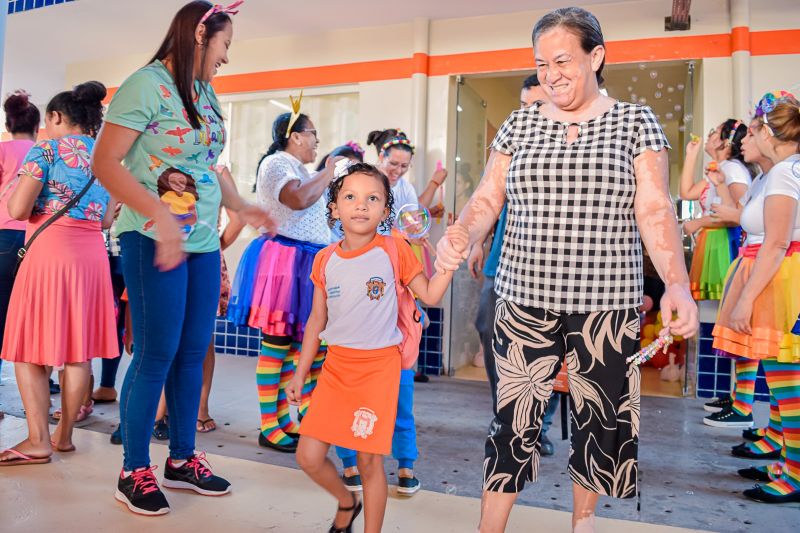 Volta as aulas. Secretário de educação.