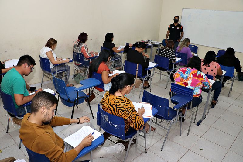 Aplicação de PROVA PARA GESTORES Escola St Luzia