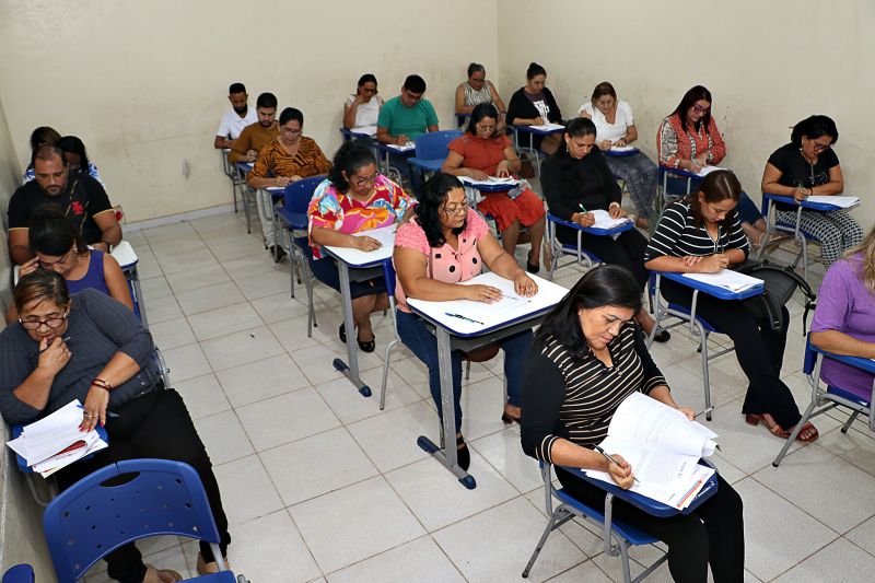 Aplicação de PROVA PARA GESTORES Escola St Luzia