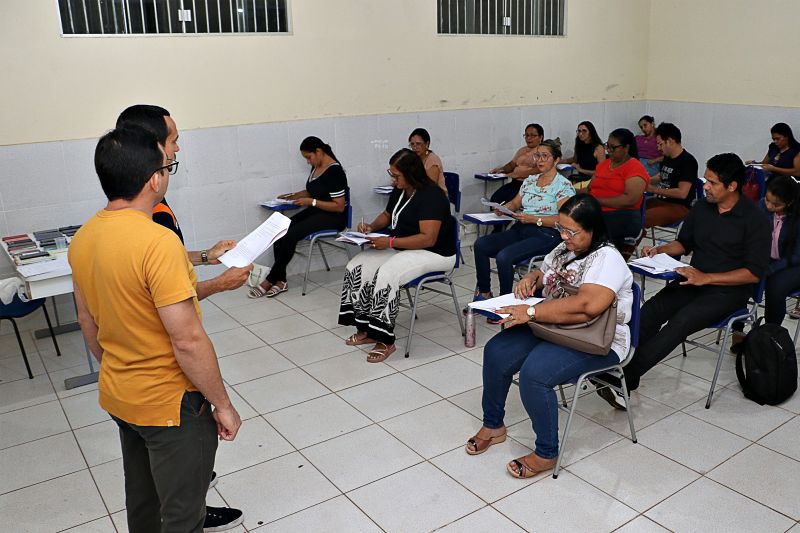 Aplicação de PROVA PARA GESTORES Escola St Luzia