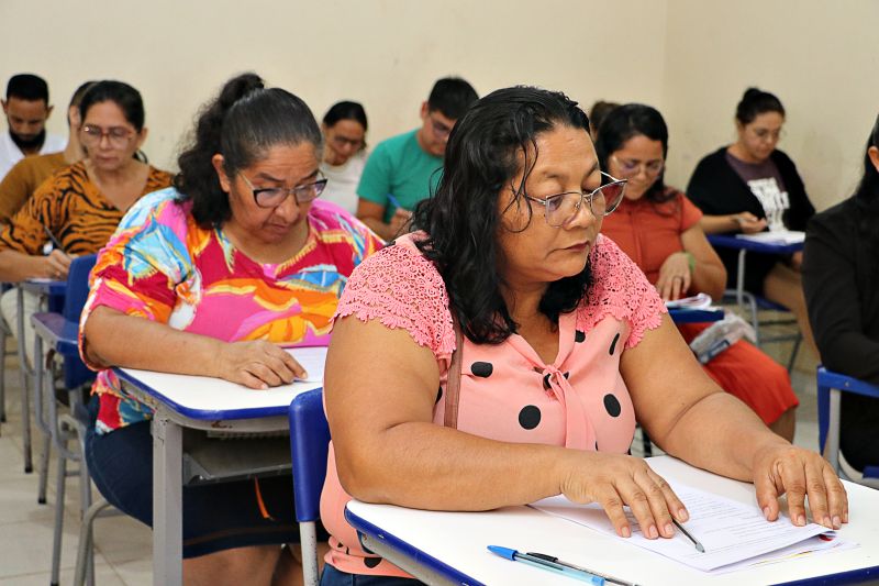 Aplicação de PROVA PARA GESTORES Escola St Luzia