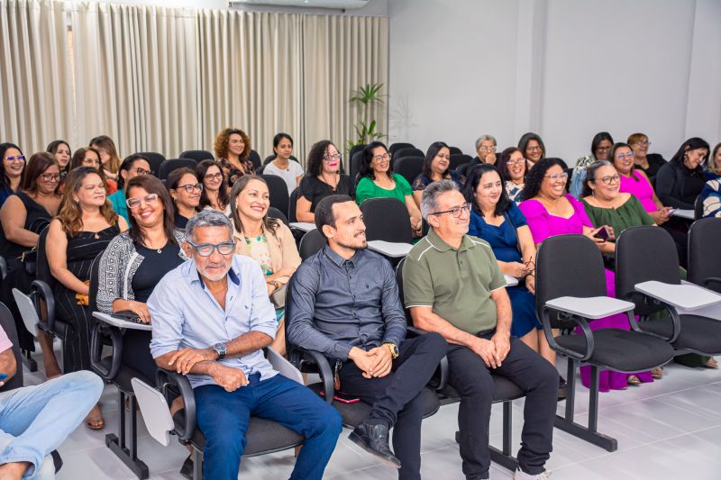 FORMATURA DOS PARTICIPANTES DO CURSO DE LIDERANÇAS EDUCAIONAIS DO CENTRO LEMANN