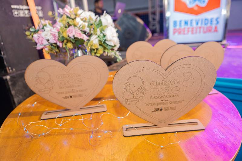 Mamães recebem homenagem da Prefeitura de Benevides