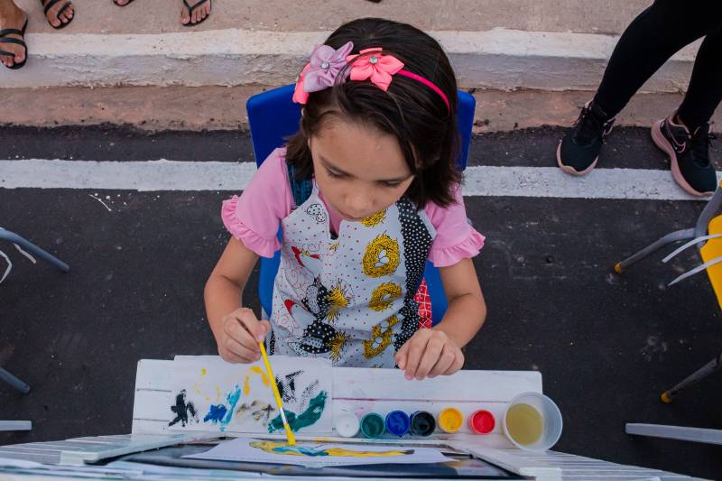 Bairro Maguari recebe novas ruas asfaltadas com iluminação LED e edição do projeto Rua da Gente