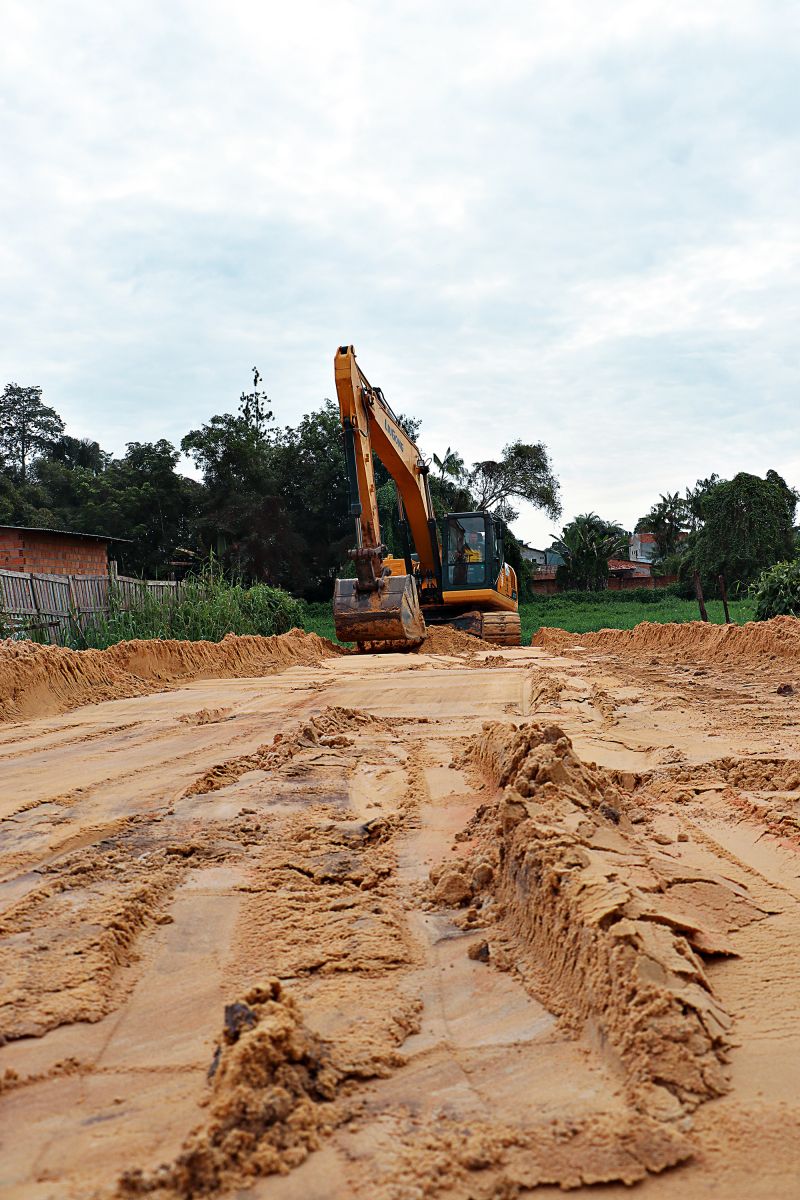 LIMPEZA PROFUNDA DO IGARAPÉ