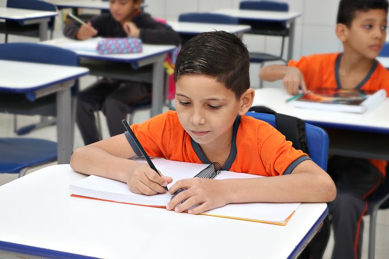 VOLTA AS AULAS MADRE TEREZA