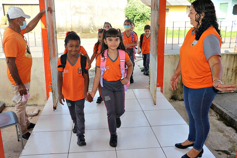 VOLTA AS AULAS MADRE TEREZA