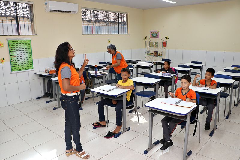 VOLTA AS AULAS MADRE TEREZA