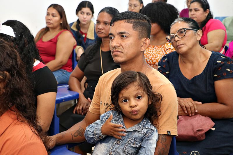 ENTREGA DE CERTIFICADO DO CURSO DE ORATÓRIA E DICÇÃO