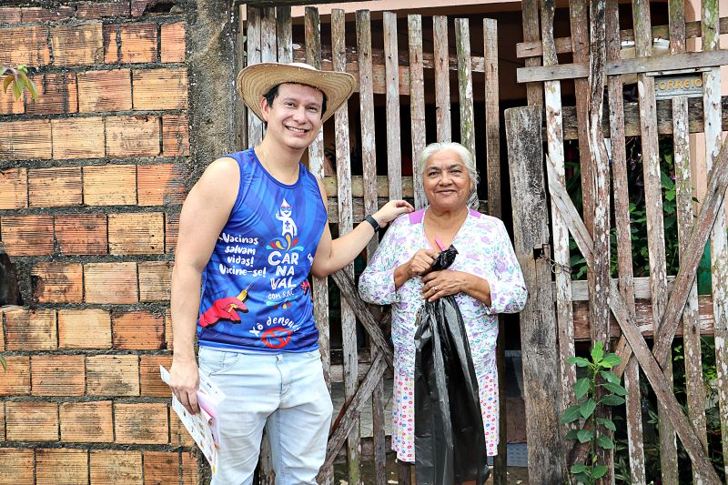 MULTIDÃO COMBATE A DENGUE