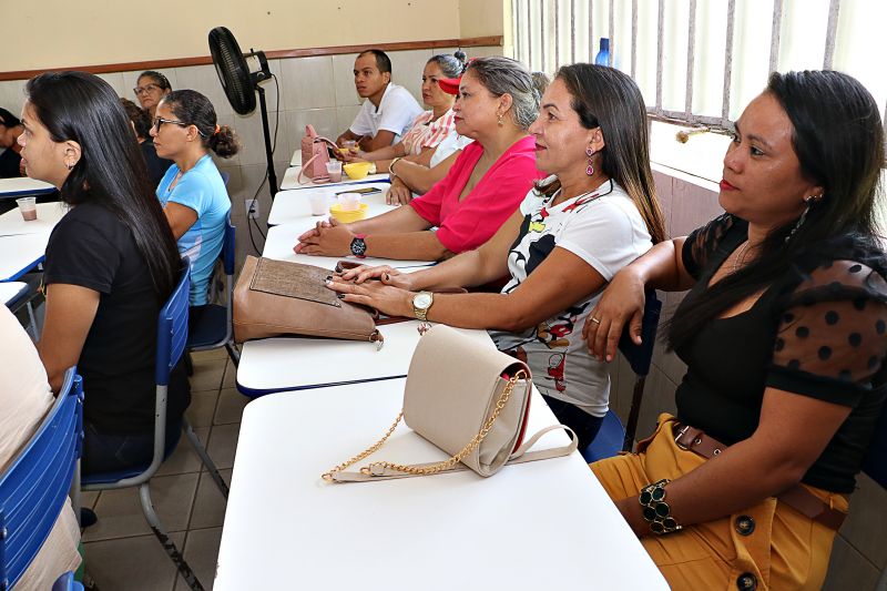 Formação em Tempo ESCOLA FIORE palestra