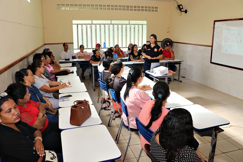 Formação em Tempo ESCOLA FIORE palestra