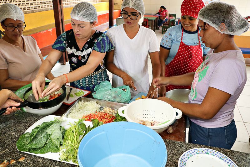 Manipulação de alimentos ESCOLA FIORE ENTREGA DOS CERTIFICADOS