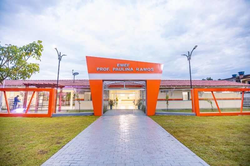 EMEF Professora Paulina Ramos é entregue para a população totalmente reformada e ampliada 