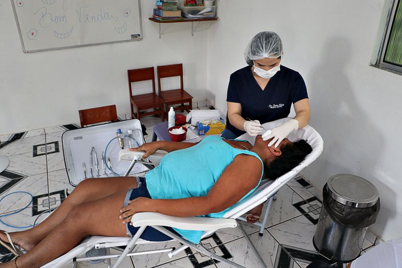 MARÇO LILAS ITINERANTE  -  BAIRRO DAS FLORES