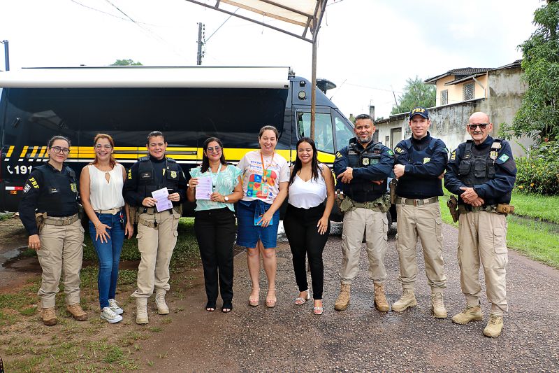 MARÇO LILAS ITINERANTE  -  BAIRRO DAS FLORES