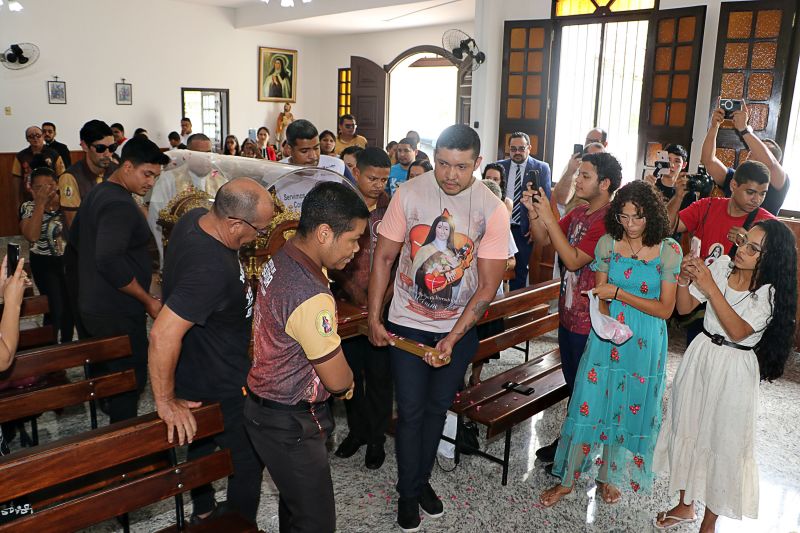 Visita de Relíquias da St Terezinha- Carmelo