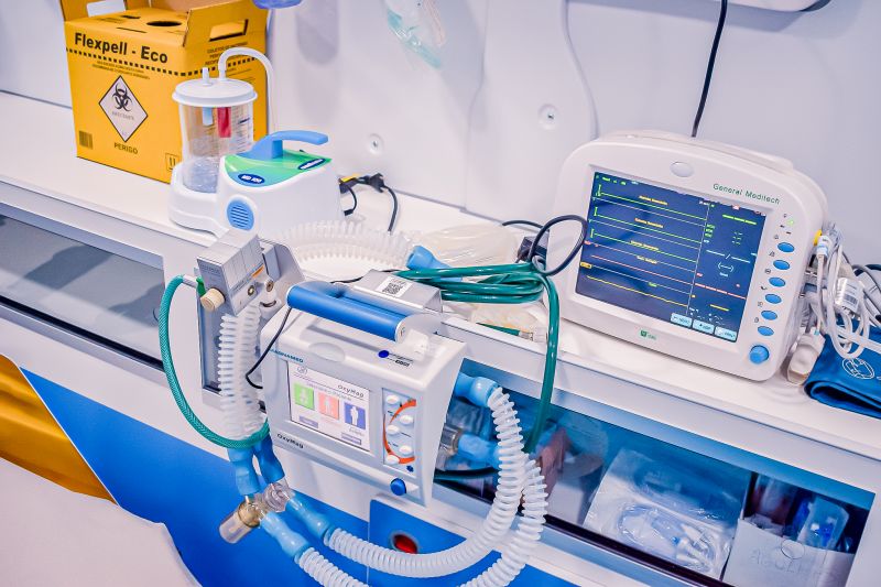 INAUGURAÇÃO DO CENTRO DE SAÚDE DA MULHER E DA CRIANÇA