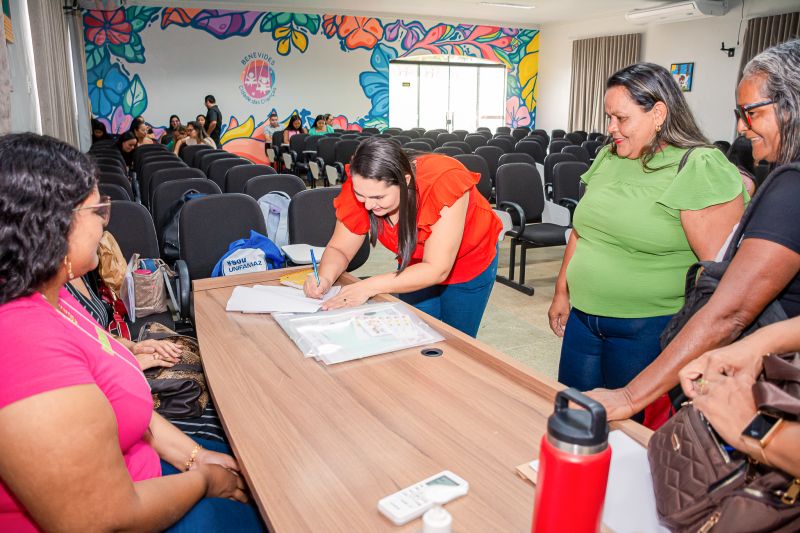 FORMAÇÃO DE TÉCNICOS DE ENFERMAGEM EM SAÚDE NO ATENDIMENTO PEDIÁTRICO
