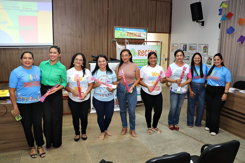 Formação do Programa de Leitura e Escrita da Educação LEEI