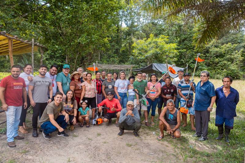 Prefeitura de Benevides dá continuidade a entrega de equipamentos em parceria com o Pará Rural