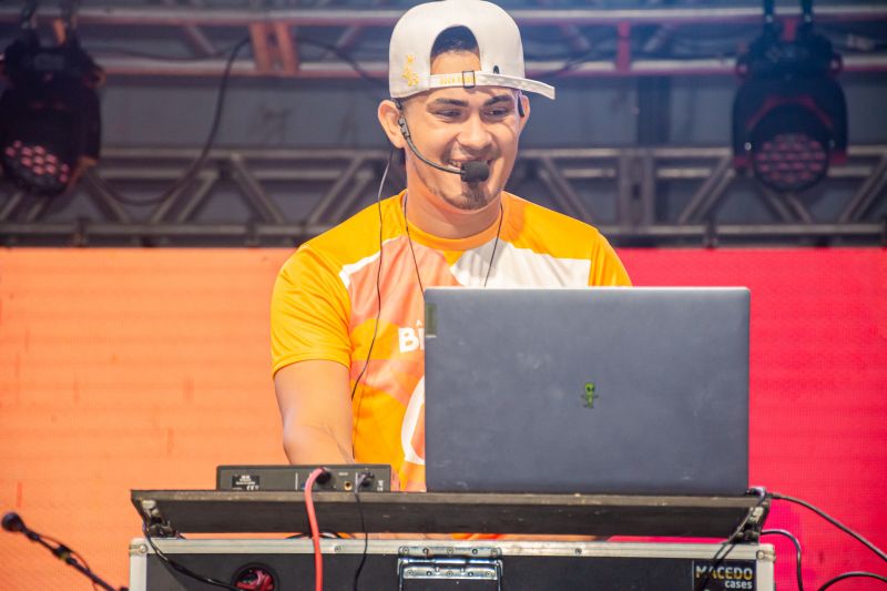 63 ANOS DE BENEVIDES