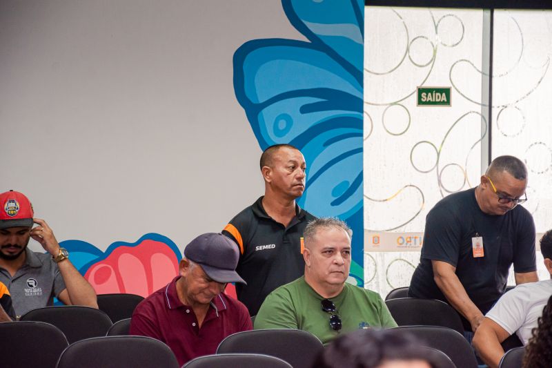 ATIVIDADE SOBRE TRÂNSITO PARA MOTORISTAS E MONITORES DE TRANSPORTE ESCOLAR