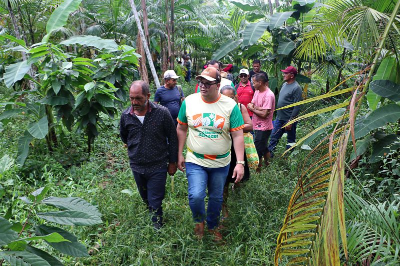 ENCERRAMENTO DO SEMINÁRIO DE PLANEJAMENTO SEMAGRI - VISITA A PROPRIEDADE SO SR LUIZ