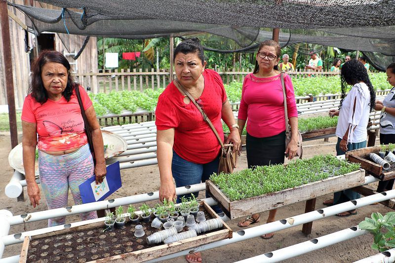 ENCERRAMENTO DO SEMINÁRIO DE PLANEJAMENTO SEMAGRI - VISITA A PROPRIEDADE SO SR LUIZ