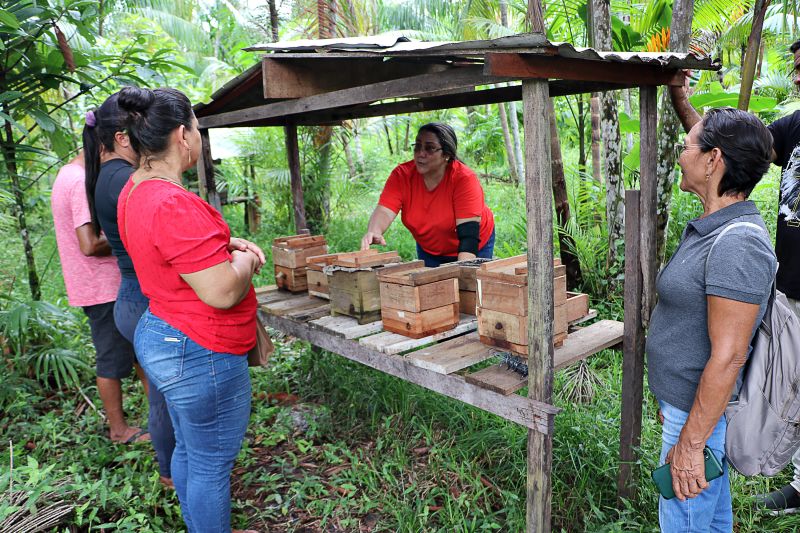 ENCERRAMENTO DO SEMINÁRIO DE PLANEJAMENTO SEMAGRI - VISITA A PROPRIEDADE SO SR LUIZ