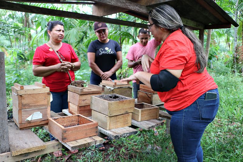 ENCERRAMENTO DO SEMINÁRIO DE PLANEJAMENTO SEMAGRI - VISITA A PROPRIEDADE SO SR LUIZ