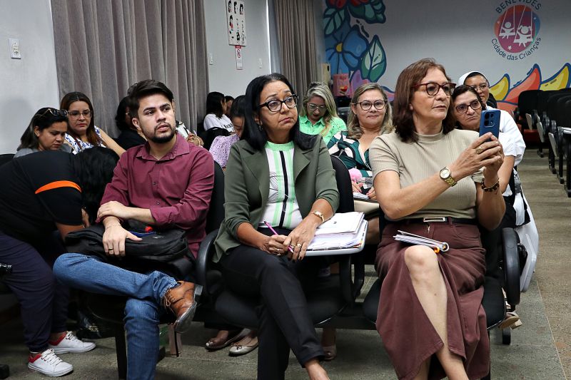 Encontro dos gestores com mobilizadores do Benevides Recicla.