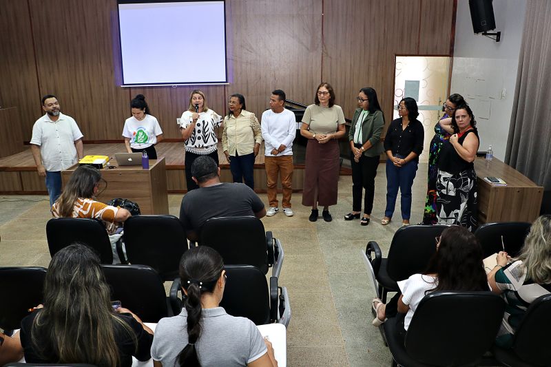 Encontro dos gestores com mobilizadores do Benevides Recicla.