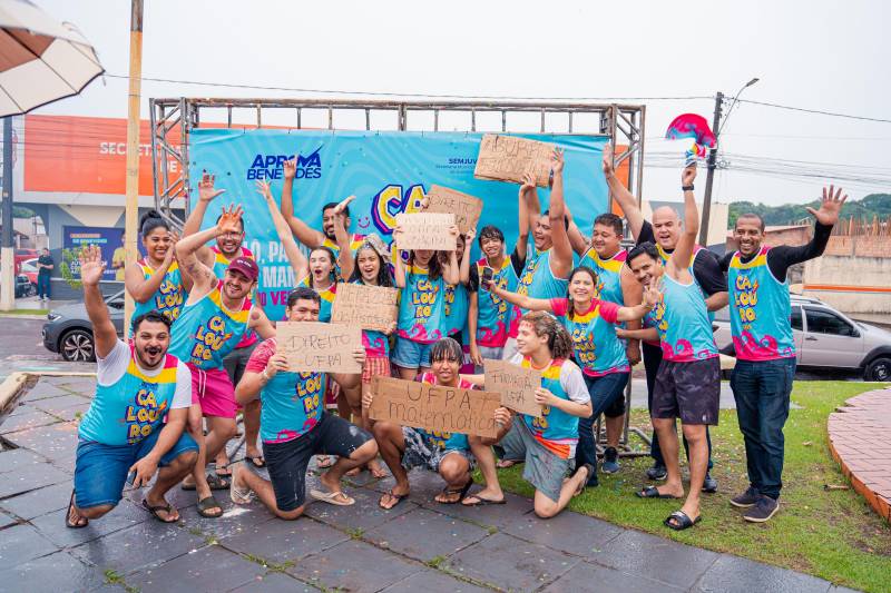 Alunos do Aprova Benevides comemoram primeiros lugares na UEPA