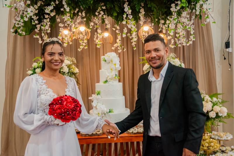 Prefeitura de Benevides realiza casamento comunitário para 12 casais