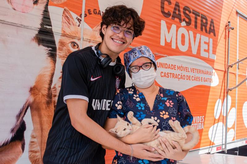 Prefeitura de Benevides realiza ação do Castramóvel no bairro Centro