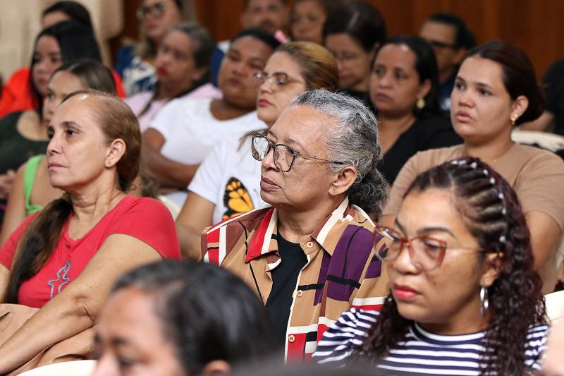 Assistentes Técnicos Educacionais recebem capacitação continuada sobre primeiros socorros com base na Lei Lucas