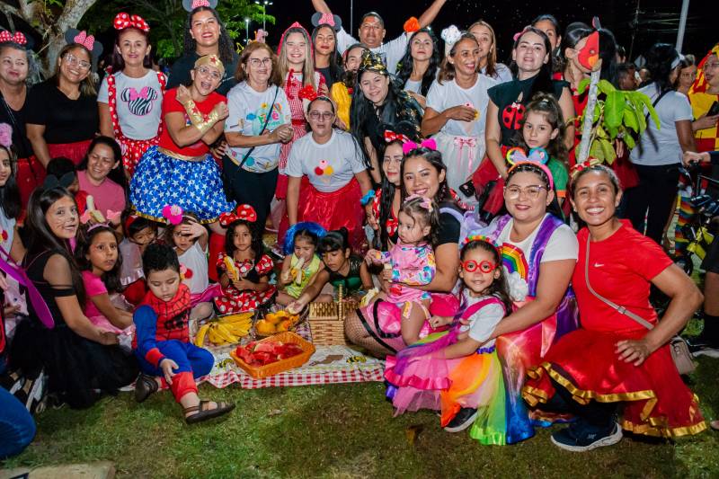 “Carrinhada dos Bebês” enche as ruas de alegria, fantasias e muito colorido!
