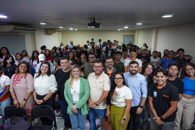 Benevides impulsiona juventude com curso de Empreendedorismo Digital
