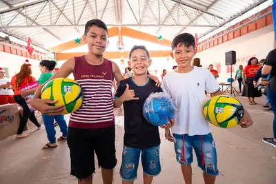 ENTREGA DE BRINQUEDOS (Murinin / Santa Maria)